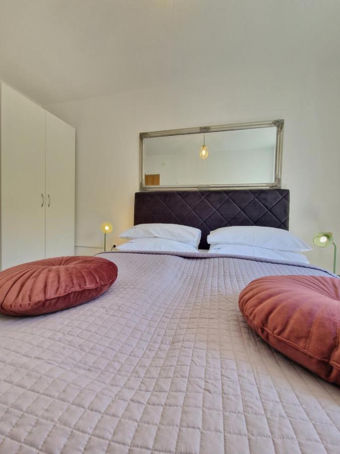 Luxury Apartments Silva With Sea View Okrug Gornji Exterior photo