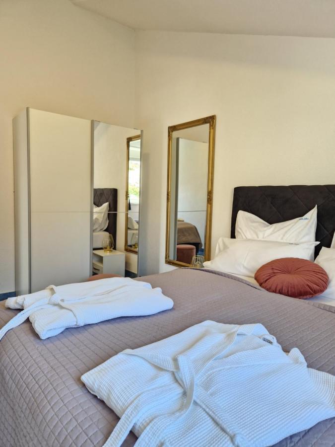 Luxury Apartments Silva With Sea View Okrug Gornji Exterior photo