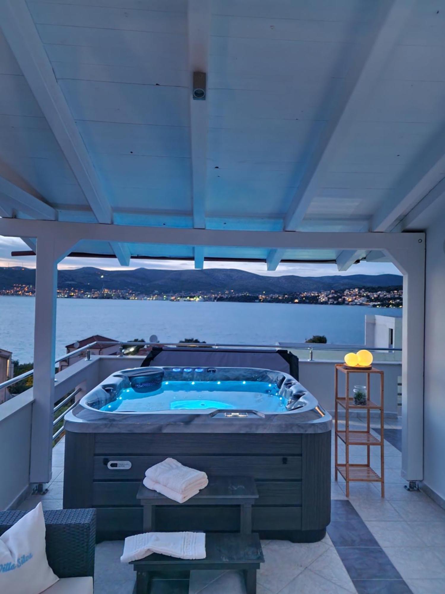Luxury Apartments Silva With Sea View Okrug Gornji Exterior photo